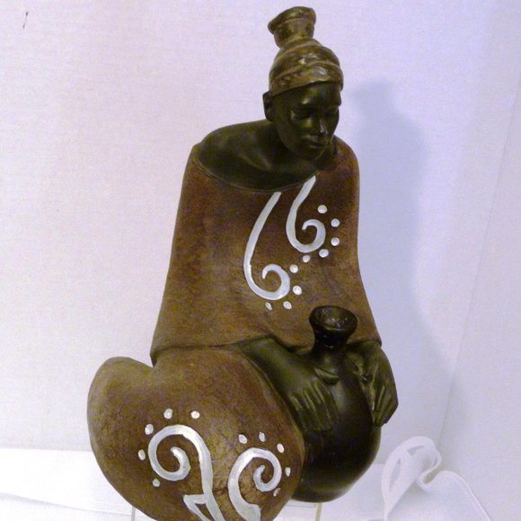SEYMOUR MANN Handcrafted African Themed Figurine Woman With Pottery - Picture 4 of 15